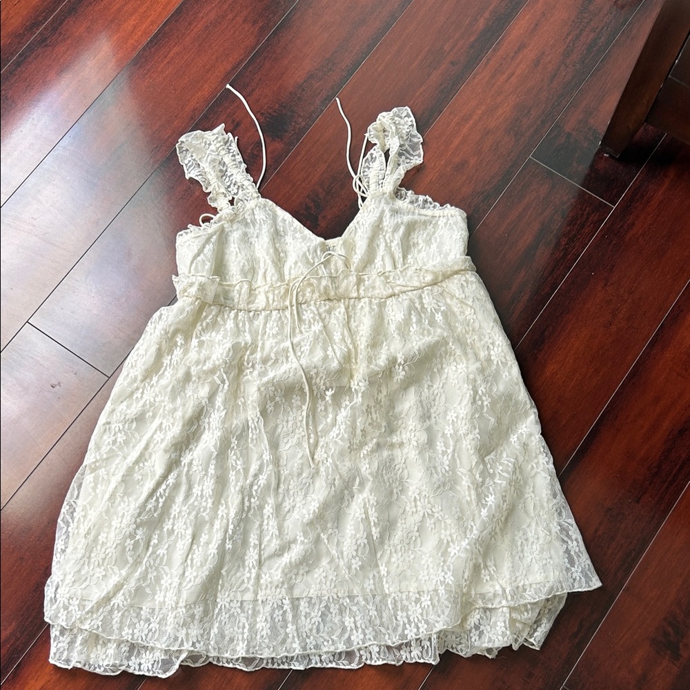 American eagle Lace Sleeveless Dress in Cream